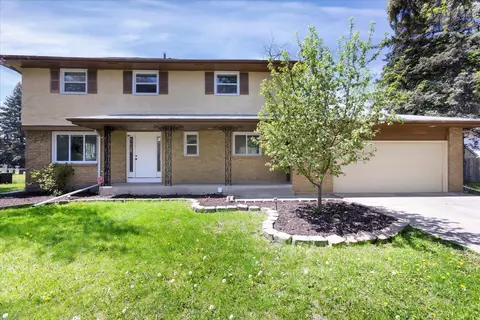 7709 Tessman Dr N, Brooklyn Park, MN 55445