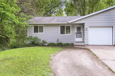 12047 284th St, Chisago City, MN 55013