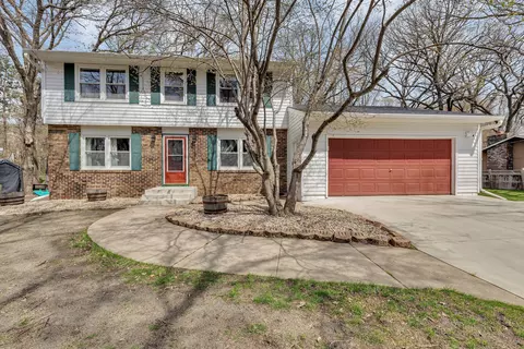 709 N Park Pl, Saint Cloud, MN 56301