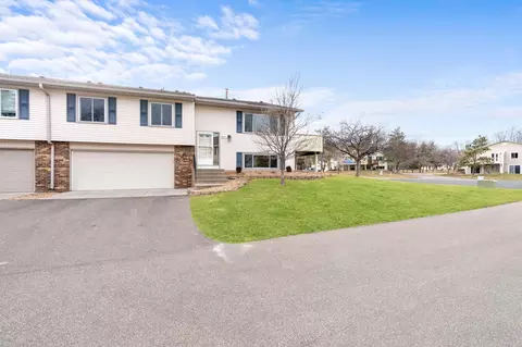 9971 107th Ave N, Maple Grove, MN 55369
