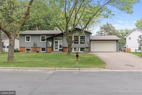 2680 Riviera Dr N, White Bear Lake, MN 55110