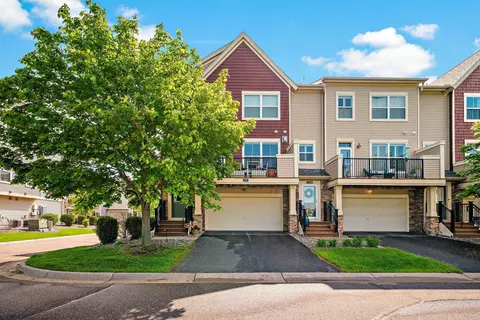 11720 84th Ave N, Maple Grove, MN 55369