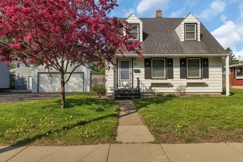 921 11th Ave N, Saint Cloud, MN 56303