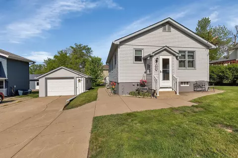 441 Meeker Ave N, Watkins, MN 55389
