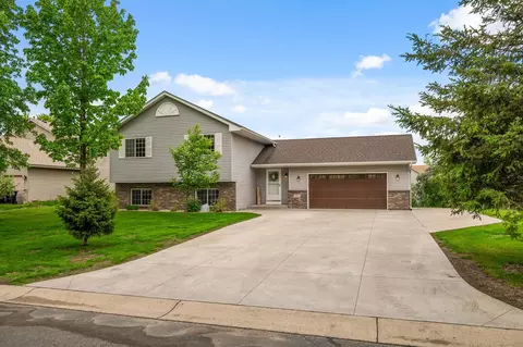 25932 12th St W, Zimmerman, MN 55398