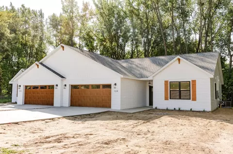 108 10th Ave SE, Pelican Rapids, MN 56572