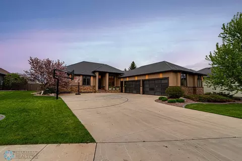 3873 2nd St E, West Fargo, ND 58078