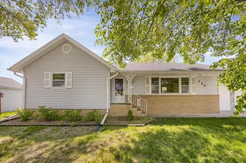 320 E 5th St, Chaska, MN 55318 photo 13