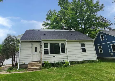 1887 Long Lake Rd, New Brighton, MN 55112