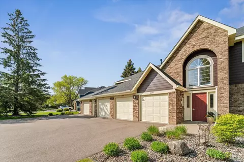2541 Concord Way #113, Mendota Heights, MN 55120