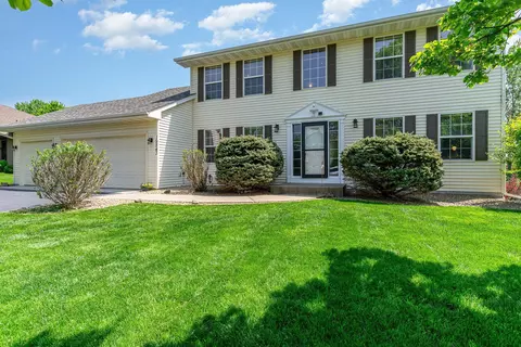 19843 Evensong Ave, Farmington, MN 55024