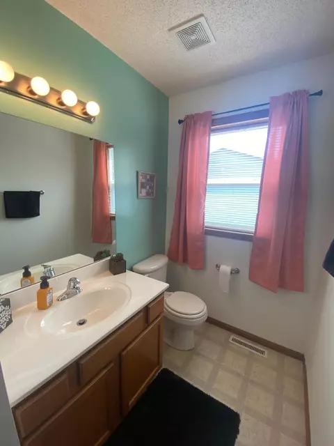 805 3rd Ave NE, Plainview, MN 55964 photo 10