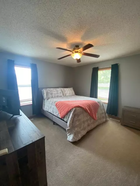 805 3rd Ave NE, Plainview, MN 55964 photo 19