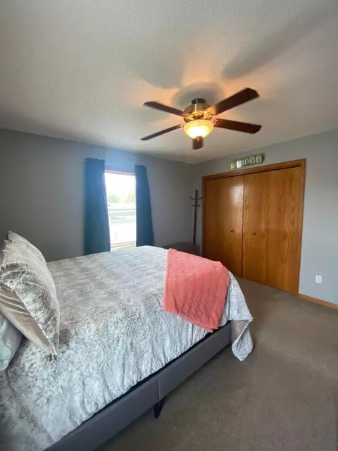 805 3rd Ave NE, Plainview, MN 55964 photo 20