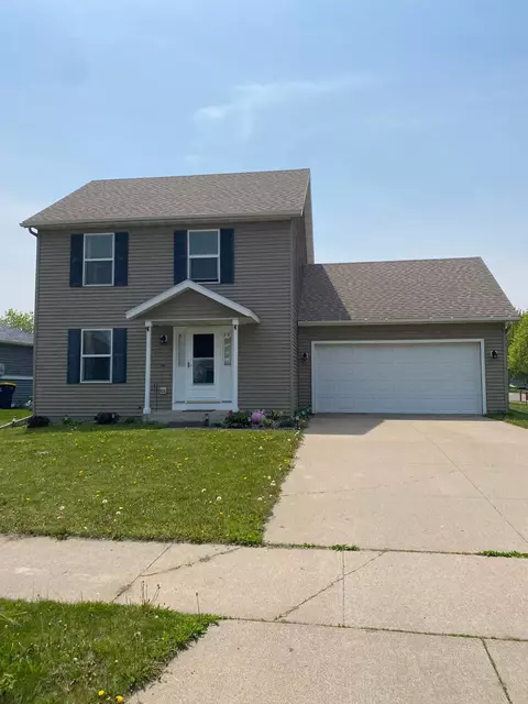 805 3rd Ave NE, Plainview, MN 55964