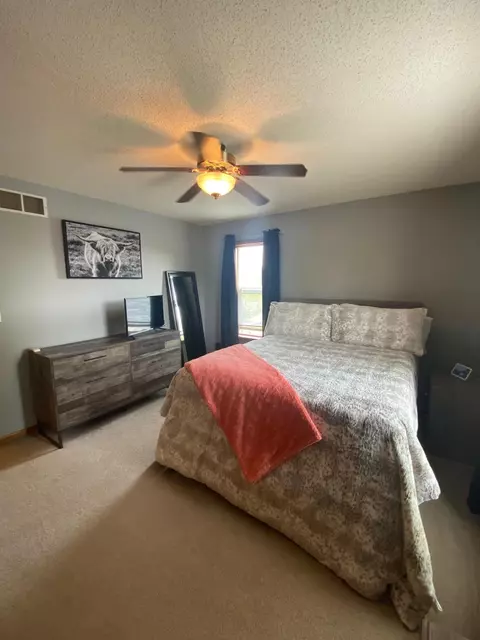805 3rd Ave NE, Plainview, MN 55964 photo 21