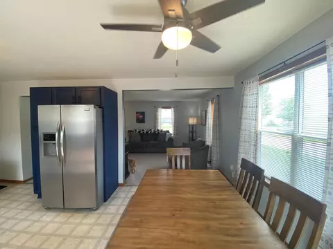 805 3rd Ave NE, Plainview, MN 55964 photo 6