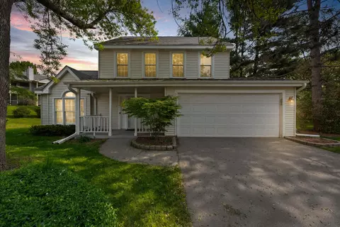 11001 Quebec Cir, Bloomington, MN 55438