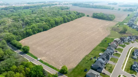 Nnn Tower Drive, Woodbury, MN 55129