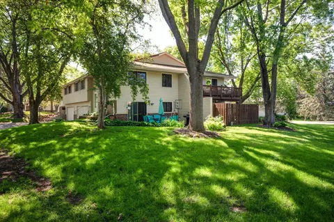 3667 Denmark Ave, Eagan, MN 55123
