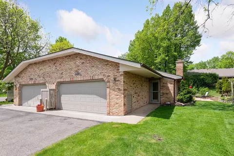 14820 18th Ave N, Plymouth, MN 55447