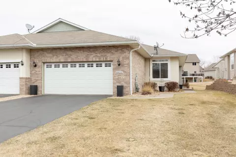 8809 Preserve Pl, Savage, MN 55378