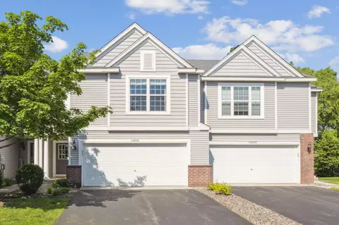 15436 Freedom Dr N, Hugo, MN 55038