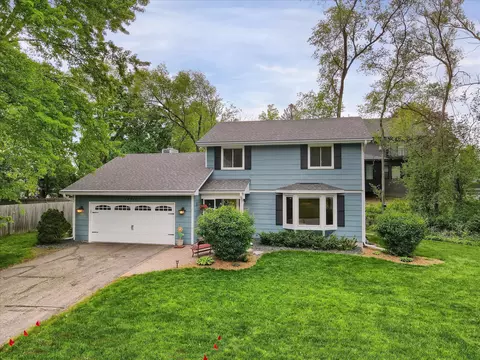 14911 Williams Ln, Minnetonka, MN 55345