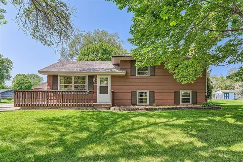 8650 Ingersoll Ave S, Cottage Grove, MN 55016
