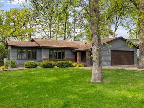 206 Jerry Liefert Dr, Monticello, MN 55362