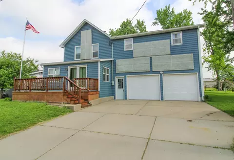 110 3rd St SW, Freeport, MN 56331