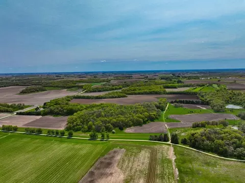 Xx85 Cherokee Road, Saint Charles, MN 55972