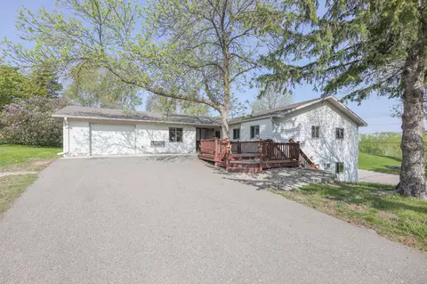 1007 High St, Alexandria, MN 56308
