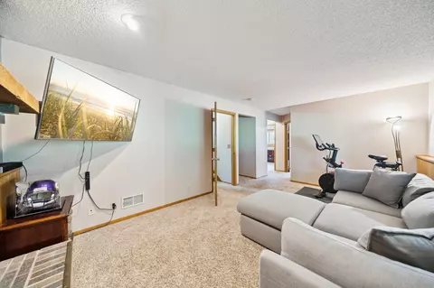 872 Sudberry Ln, Eagan, MN 55123 photo 14