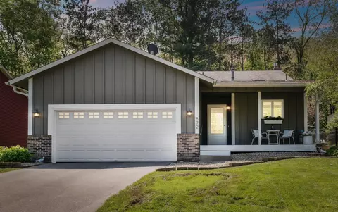 872 Sudberry Ln, Eagan, MN 55123