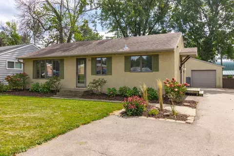 811 4th St W, Hastings, MN 55033