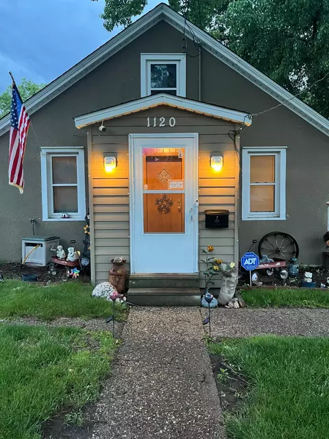 1120 Spring St, Hastings, MN 55033