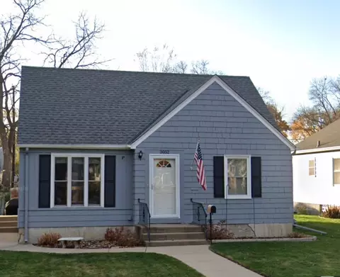 3052 Edgewood Ave S, Saint Louis Park, MN 55426