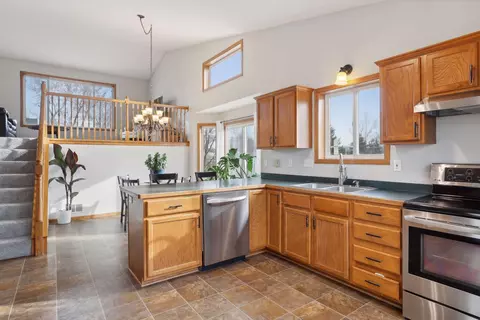 7278 97th St S, Cottage Grove, MN 55016