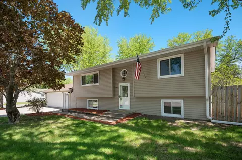 301 Oriole Ave S, Maple Lake, MN 55358