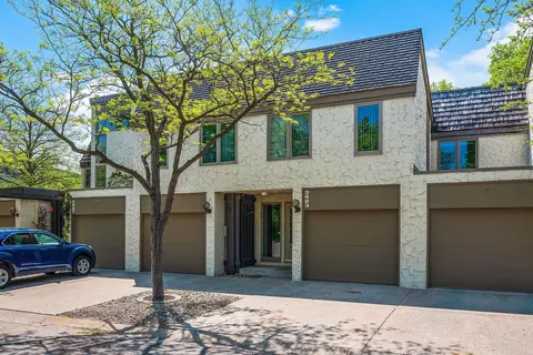 3623 Towndale Dr, Bloomington, MN 55431
