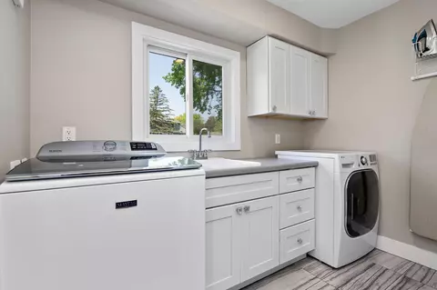 9672 Upton Rd, Bloomington, MN 55431 photo 16