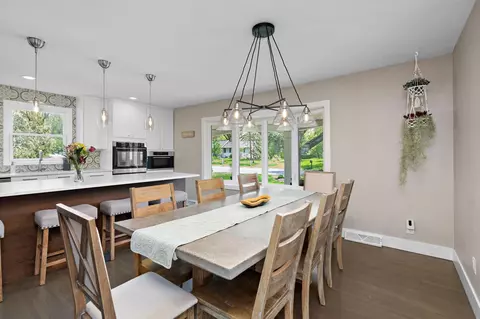 9672 Upton Rd, Bloomington, MN 55431 photo 7