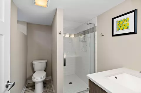 9672 Upton Rd, Bloomington, MN 55431 photo 23