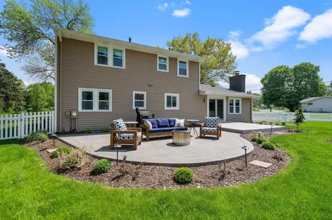 9672 Upton Rd, Bloomington, MN 55431 photo 2