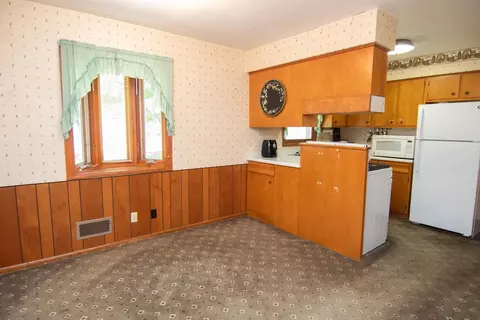 1308 N 5th St, Saint Peter, MN 56082 photo 6