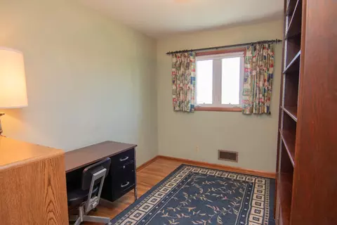1308 N 5th St, Saint Peter, MN 56082 photo 11