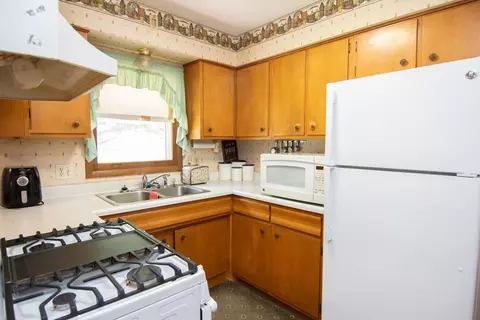 1308 N 5th St, Saint Peter, MN 56082 photo 9