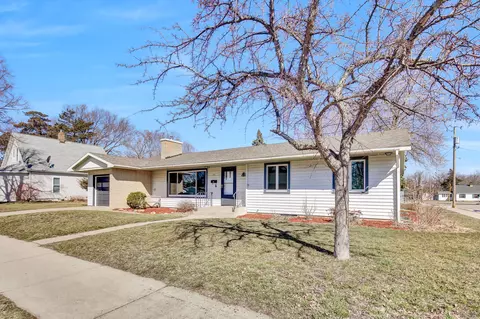 402 Wendell St, Paynesville, MN 56362