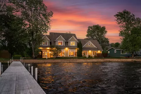 21542 S Lake George Dr NW, Oak Grove, MN 55011